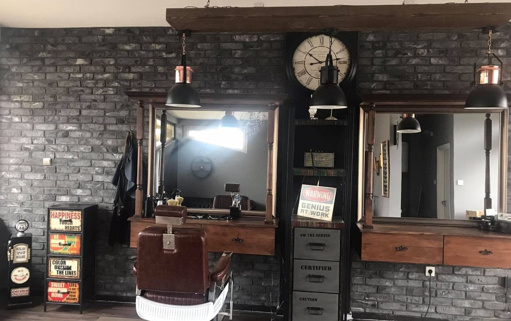 rusztikus külső szeletelt tégla vegyes loft vintage szürke sötét fekete